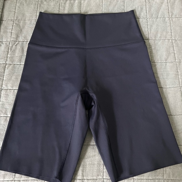 Aerie Offline bike shorts - Picture 1 of 3